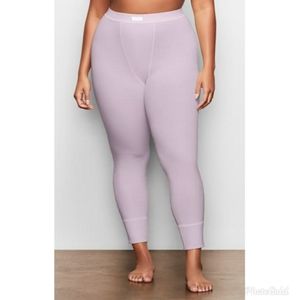 Skims thermal leggings